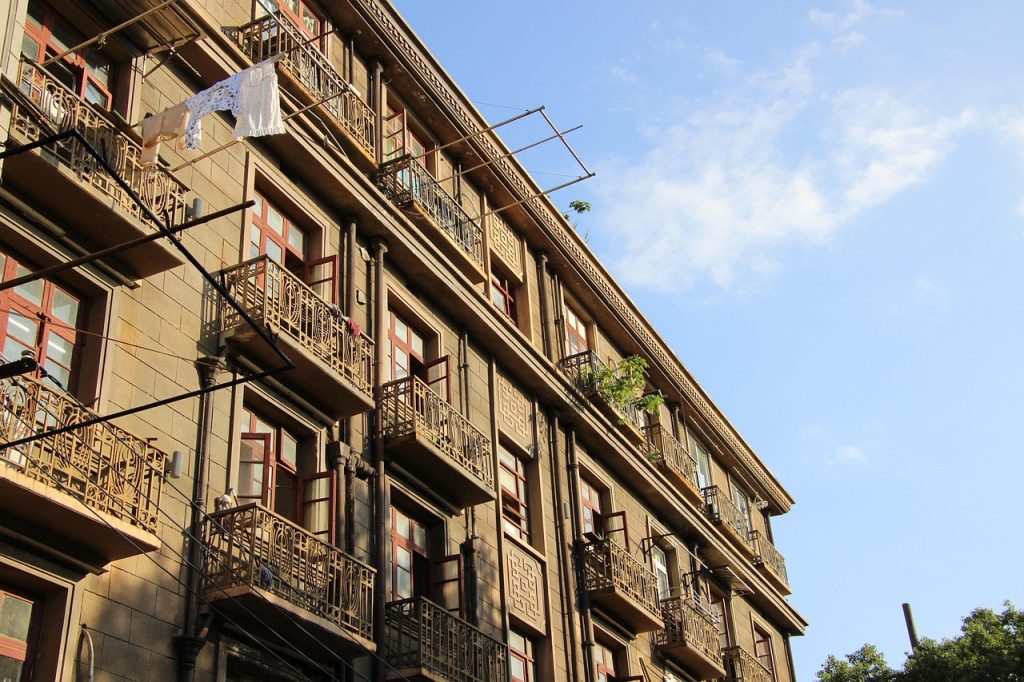 Gus Grimstad | Things to Consider When Choosing a Property Manager for a Multi-Family Building